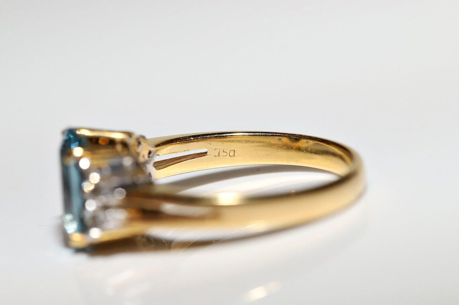 Original Vintage Original 18 Karat Gold Natürlicher Diamant und Aquamarin Dekorierter Ring (Brillantschliff) im Angebot