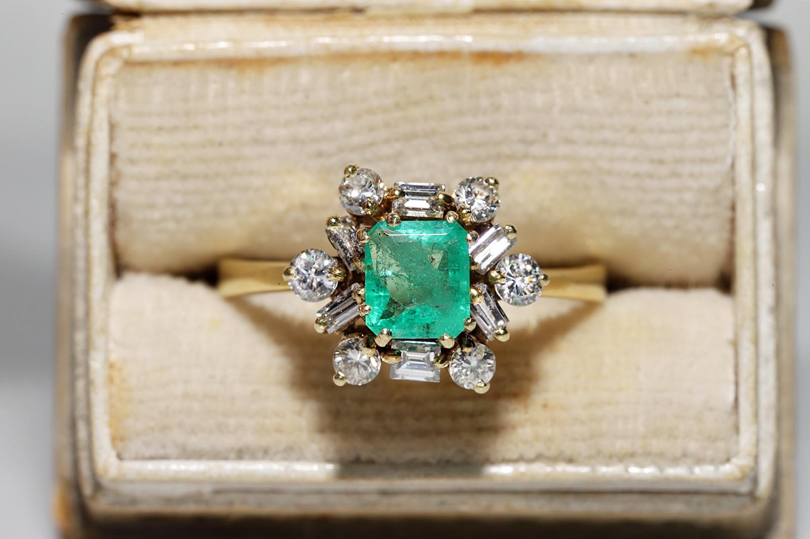Brilliant Cut Vintage Original 18k Gold Natural Diamond And Emerald Decorated Pretty Ring For Sale