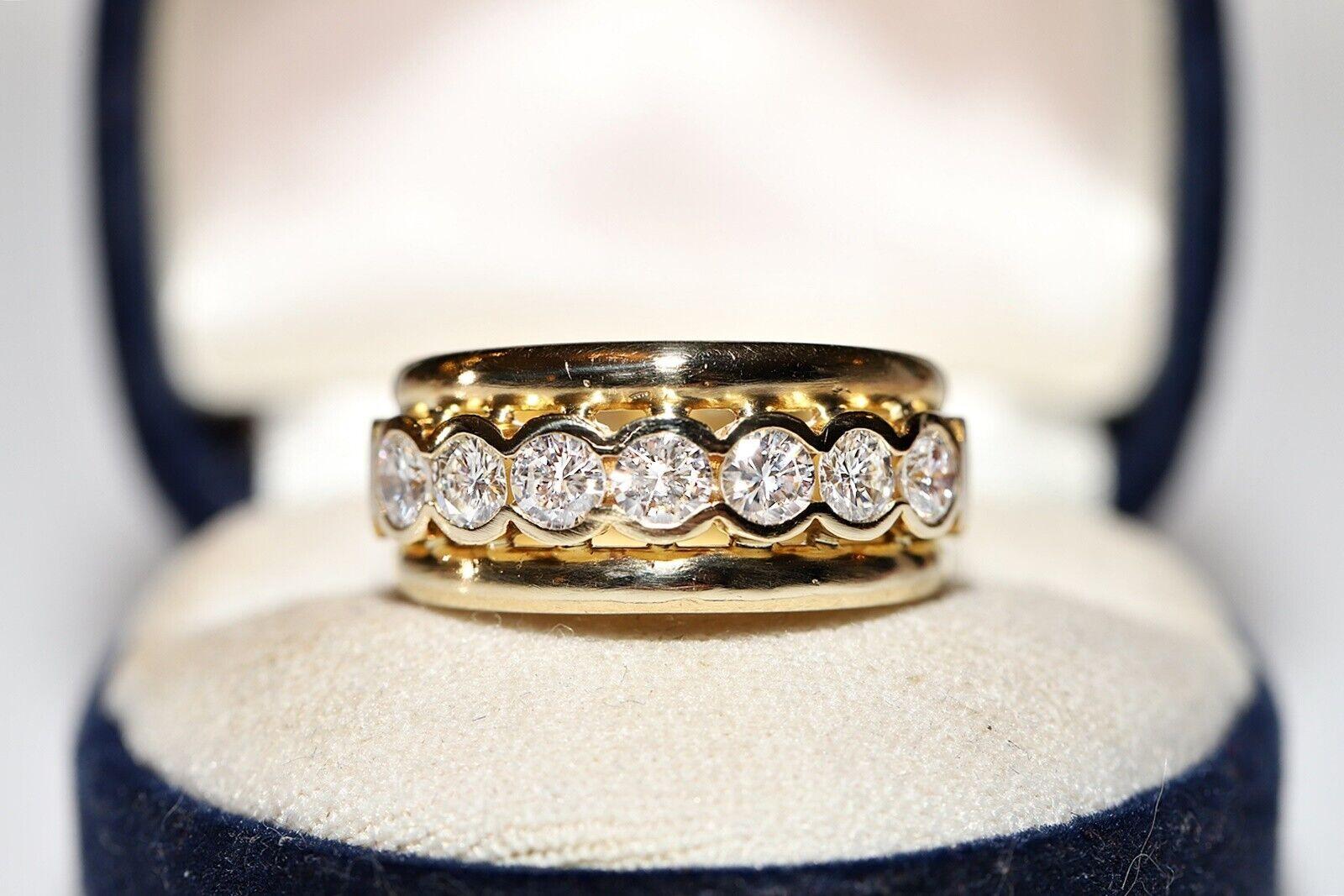 Vintage Original 1980s 18k Gold Natural Diamond Decorated Engagemet Strong Ring For Sale 5