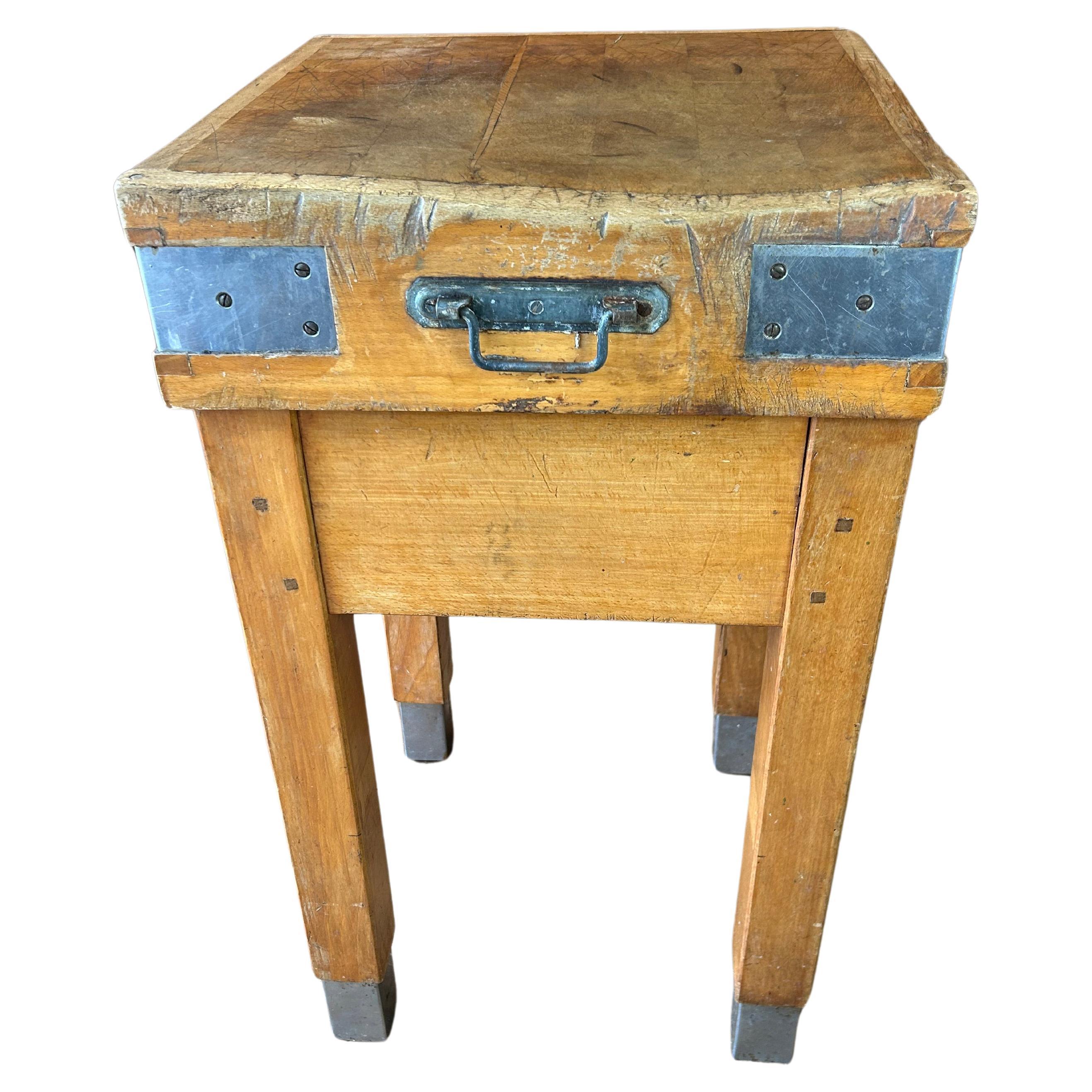 Antiguo bloque de carnicero original inglés de haya, hacia 1950 en venta