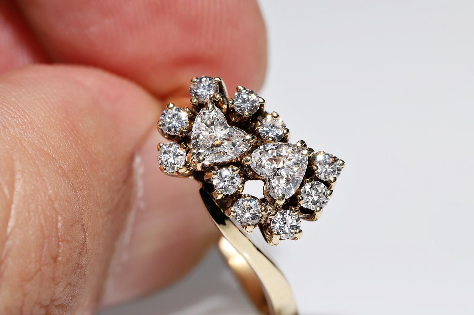 Vintage Original Circa 1970s 14k Gold Natural Diamond Decorated Pretty Ring For Sale 5