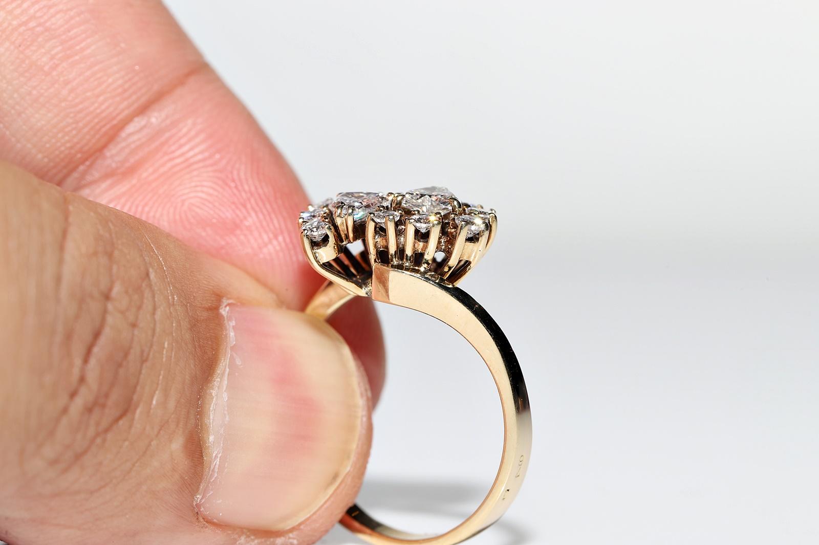 Vintage Original Circa 1970s 14k Gold Natural Diamond Decorated Pretty Ring For Sale 2