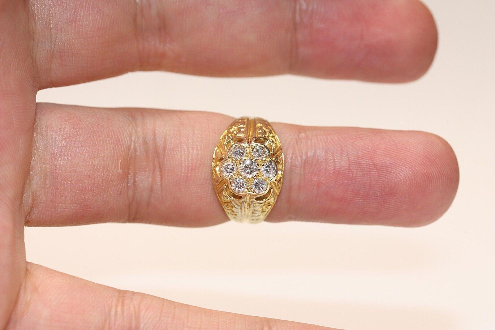 Women's Vintage Original Circa 1980s 14k Gold Natural Diamond Decorated Ring For Sale