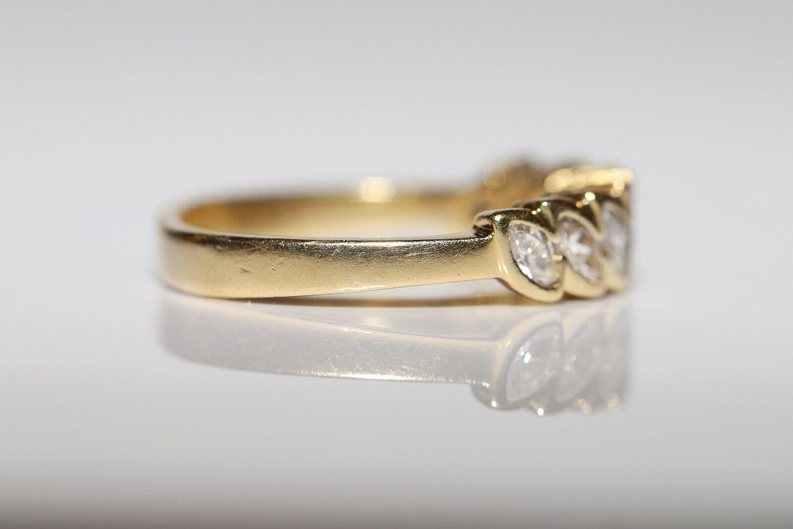 In sehr gutem Zustand.
Das Gesamtgewicht beträgt 4.8 Gramm.
Insgesamt ist Diamant etwa 0,80 Karat.
Klarheit ist Diamant H-I Farbe und vs-s1 Klarheit.
Ringgröße ist US 6.5
Wir können jede Größe herstellen.
Die Box ist nicht enthalten.
Bitte
