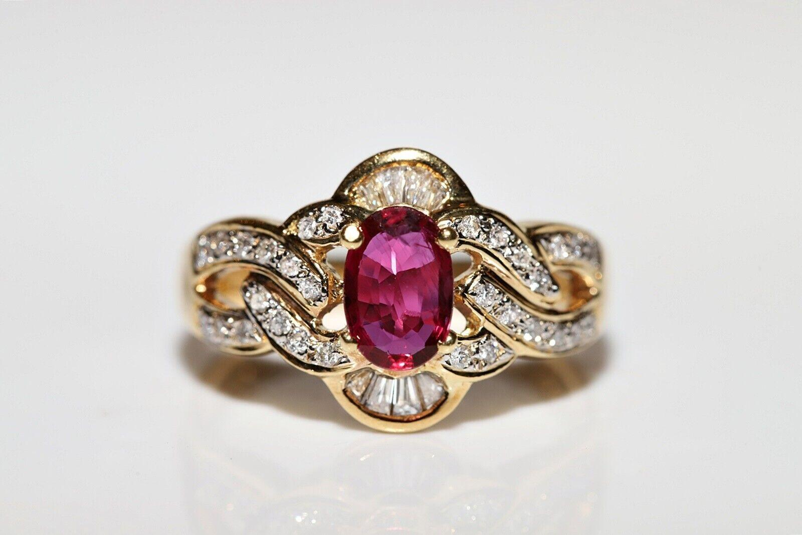 Vintage Original Circa 1980s 18k Gold Natural Diamond And Ruby Decorated Ring For Sale 7