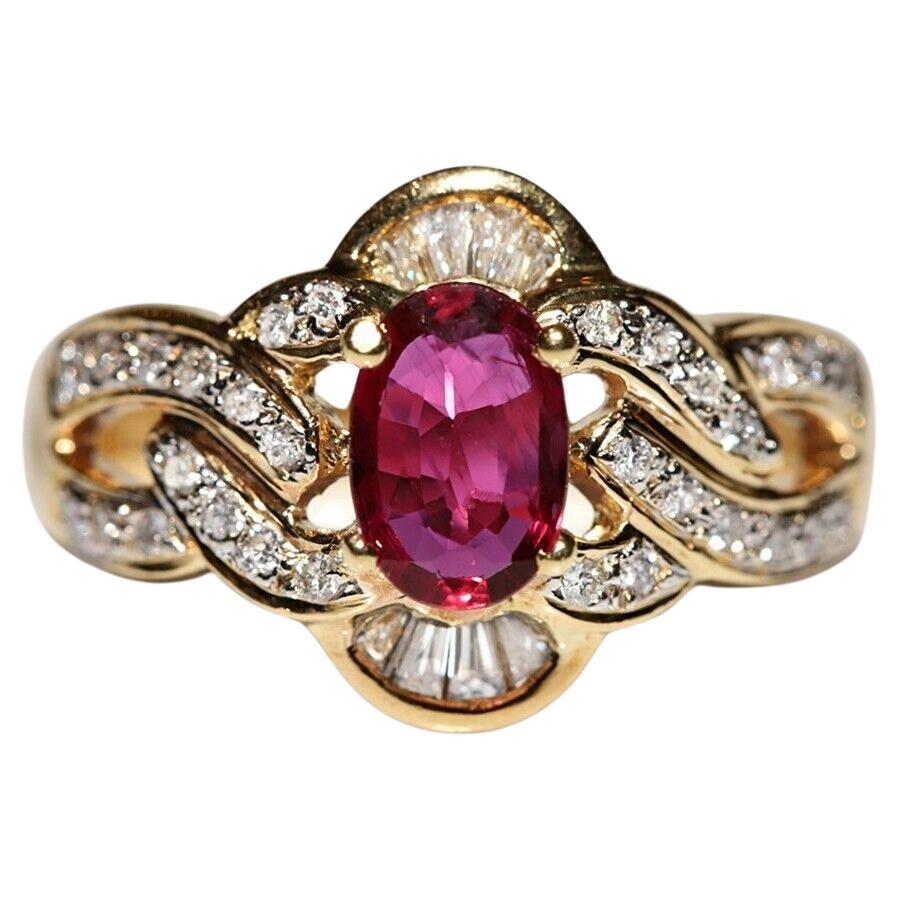 Vintage Original Circa 1980s 18k Gold Natural Diamond And Ruby Decorated Ring For Sale