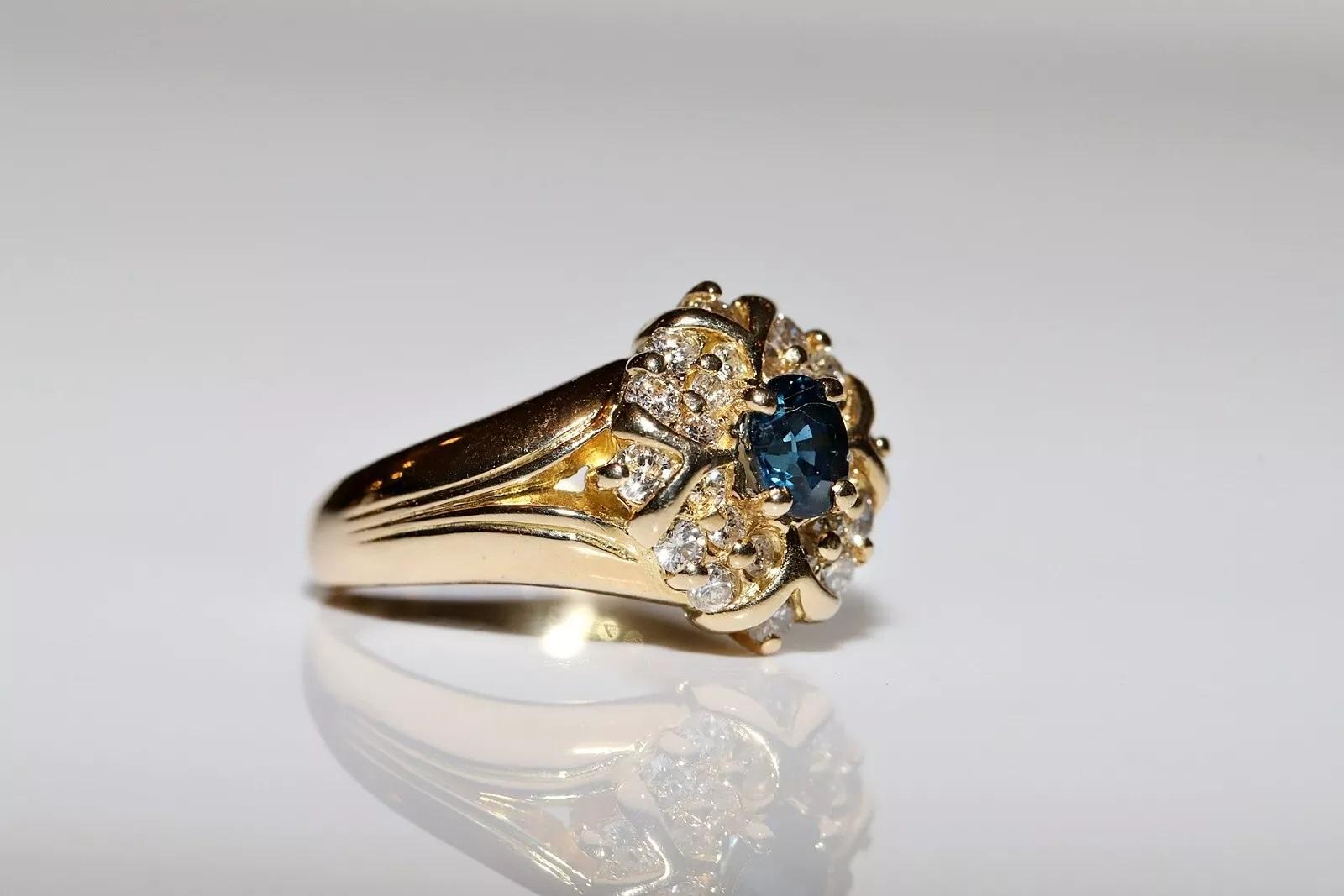 Retro Vintage Original Circa 1980s 18k Gold Natural Diamond And Sapphire Ring For Sale