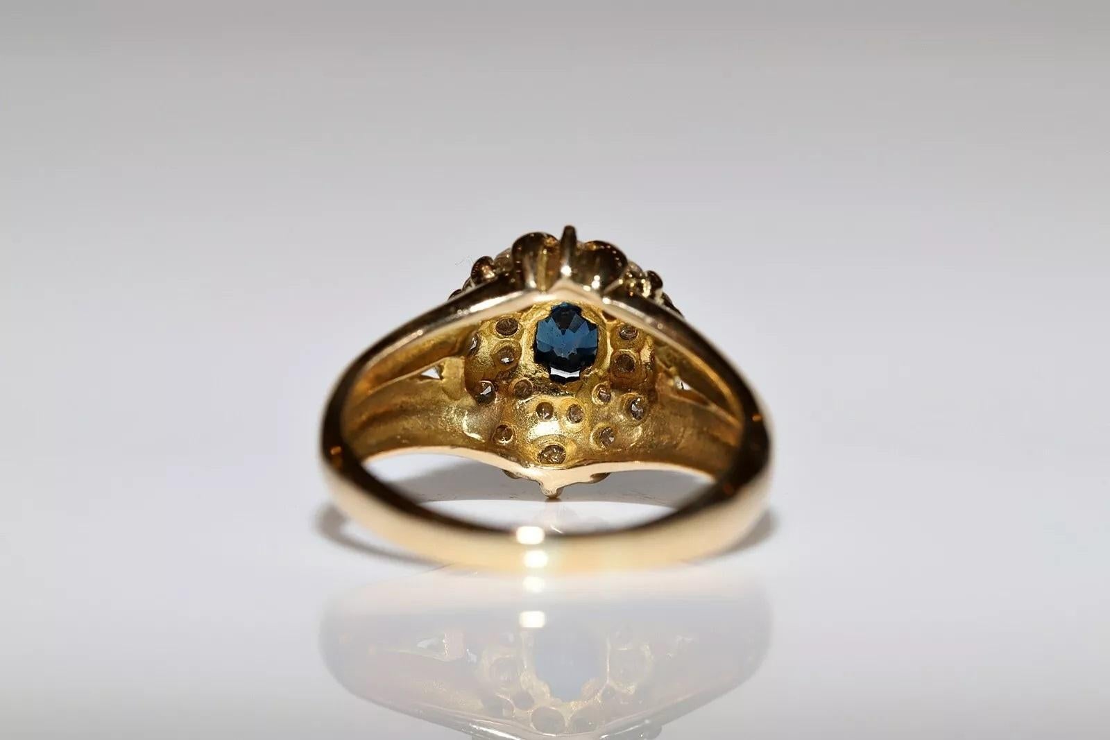 Vintage Original Circa 1980s 18k Gold Natural Diamond And Sapphire Ring In Good Condition For Sale In Fatih/İstanbul, 34
