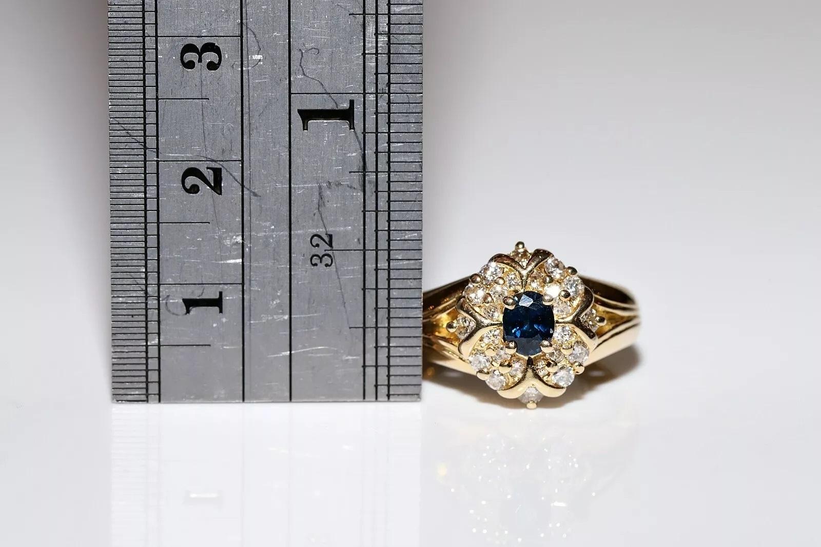 Vintage Original Circa 1980s 18k Gold Natural Diamond And Sapphire Ring For Sale 1