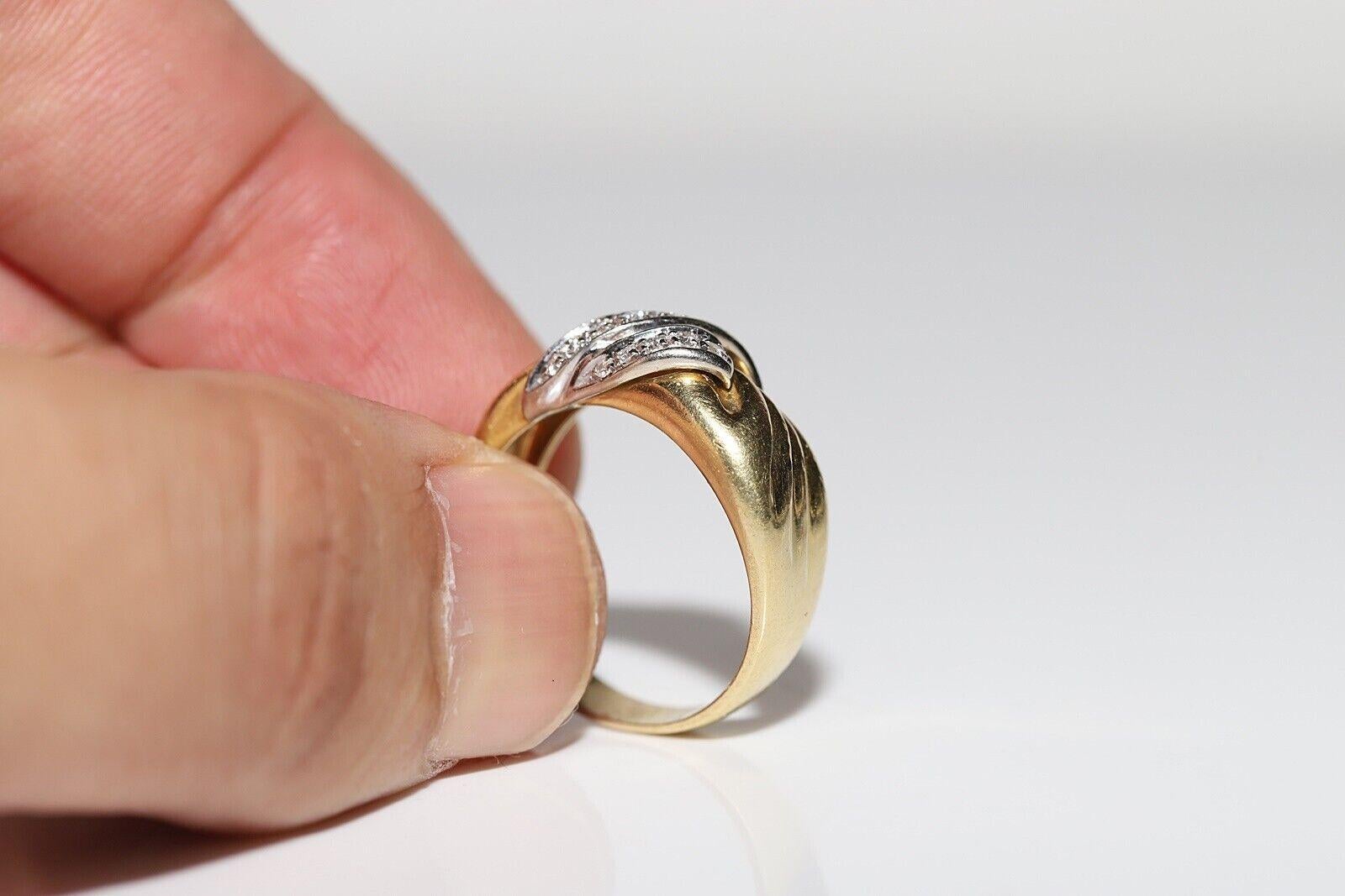 Vintage Original Circa 1980s 18k Gold Natural Diamond Band Ring For Sale 4