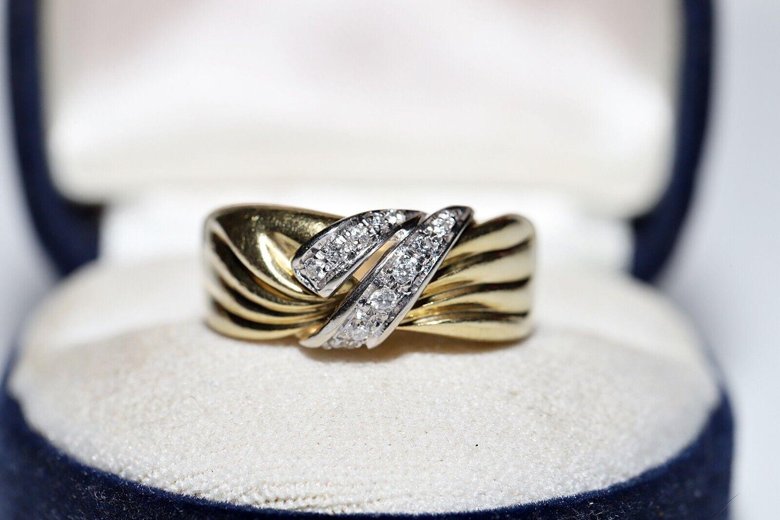 In very good condition.
Total weight is 7 grams.
Totally is diamond 0.20 carat.
The diamond is has G-H color and vvs-vs clarity.
Ring size is US 7.7
We can make any size.
Please contact for any questions.