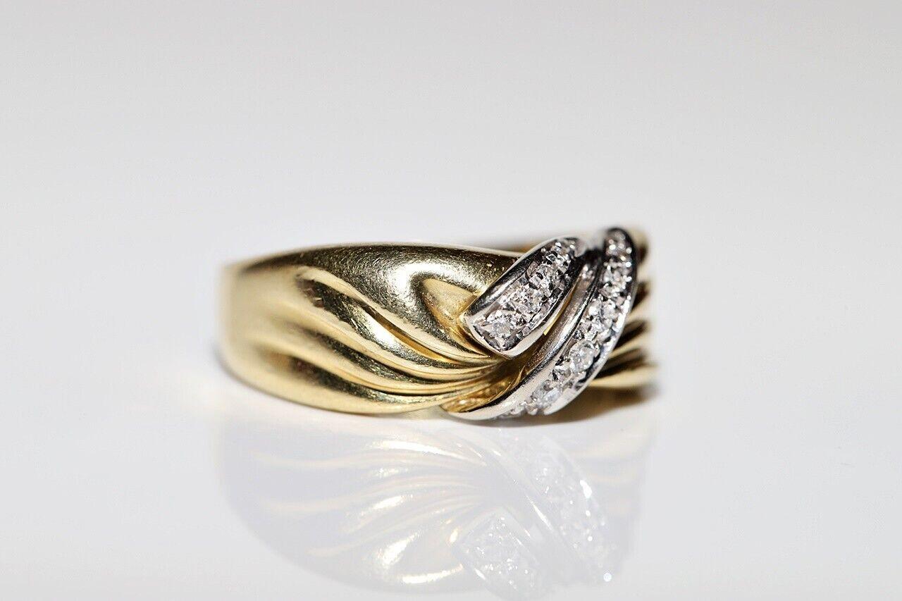 Vintage Original Circa 1980s 18k Gold Natural Diamond Band Ring In Good Condition For Sale In Fatih/İstanbul, 34