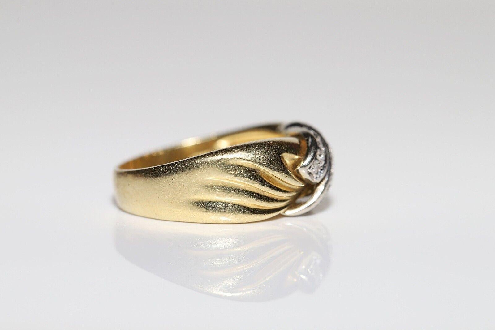 Women's Vintage Original Circa 1980s 18k Gold Natural Diamond Band Ring For Sale