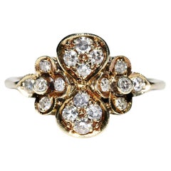 Vintage Original Circa 1980s 18k Gold Natural Diamond Decorated Pretty Ring 