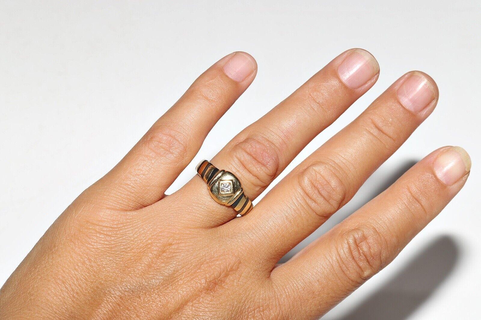 Vintage Original Circa 1980s 18k Gold Natural Diamond Solitaire Ring For Sale 7