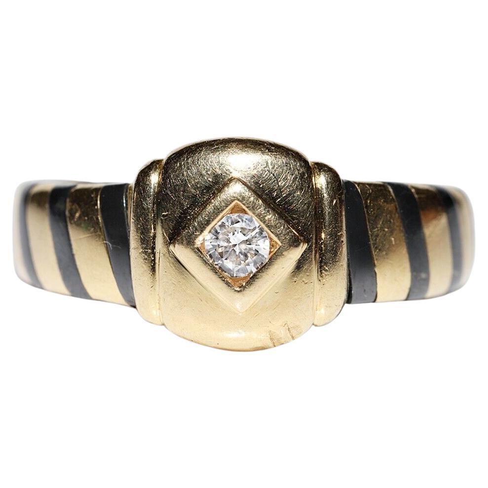 Vintage Original Circa 1980s 18k Gold Natural Diamond Solitaire Ring For Sale