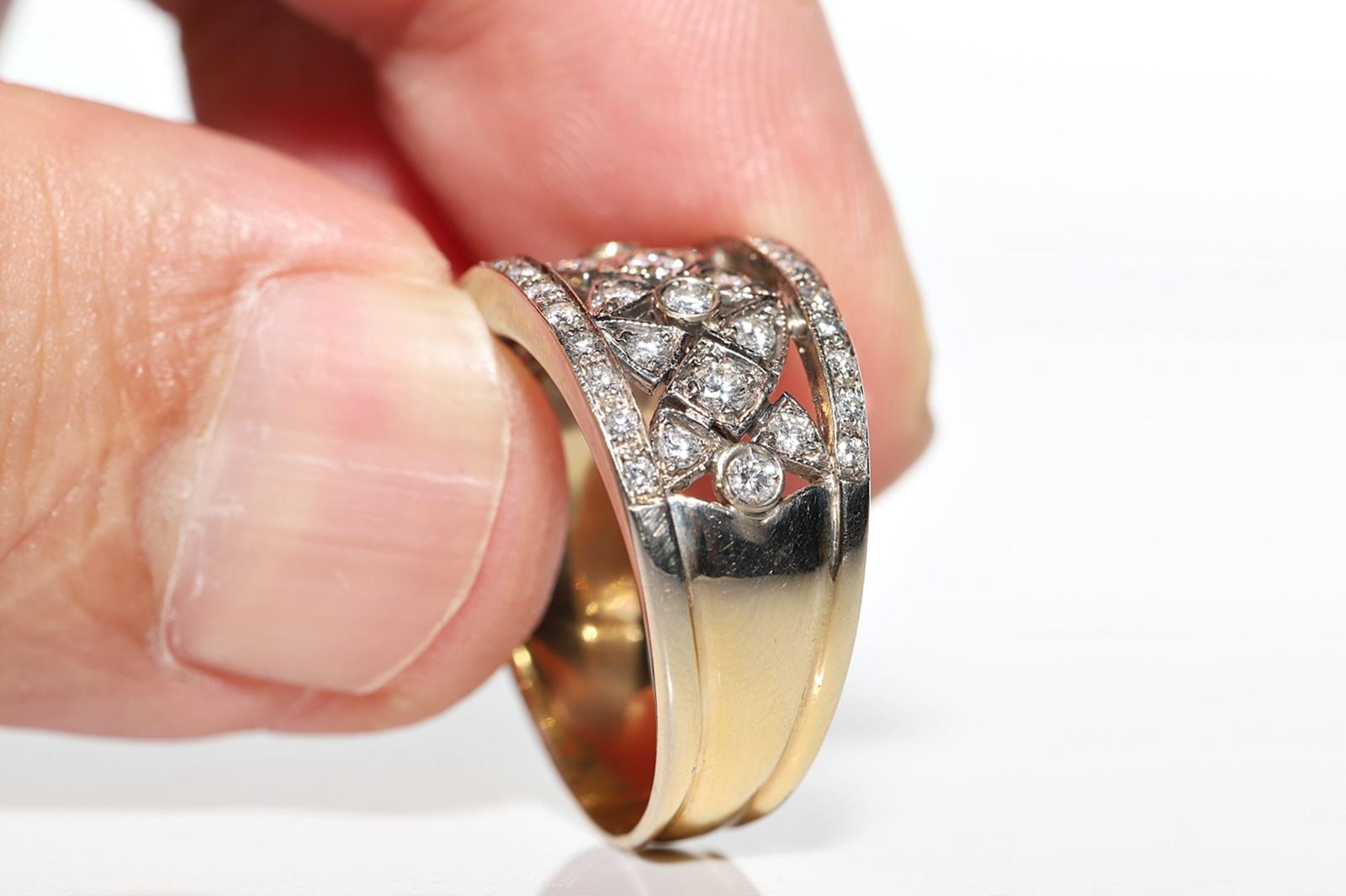 Vintage Original Circa 1980s Natural Diamond Decorated Ring For Sale 2