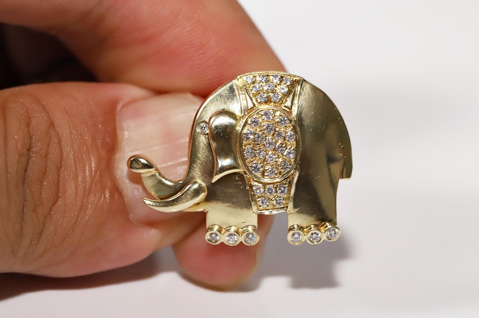 Vintage Original Circa 1990s 14k Gold Natural Diamond  Elephant Necklace For Sale 5