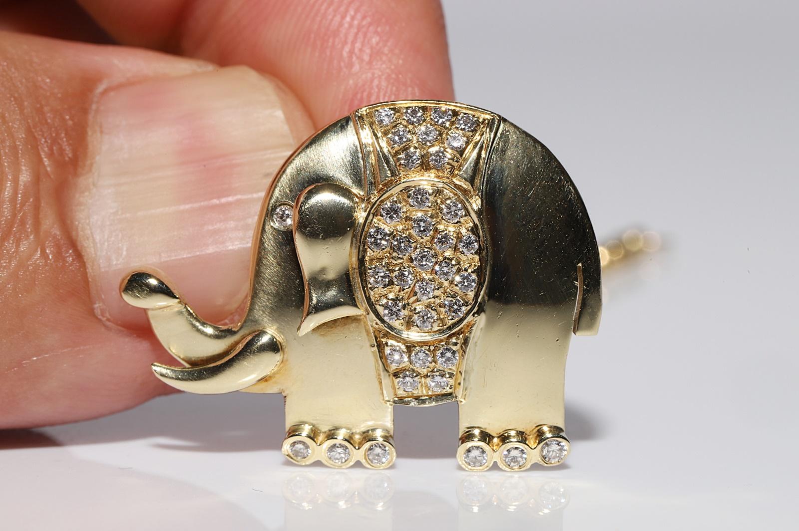 Women's Vintage Original Circa 1990s 14k Gold Natural Diamond  Elephant Necklace For Sale