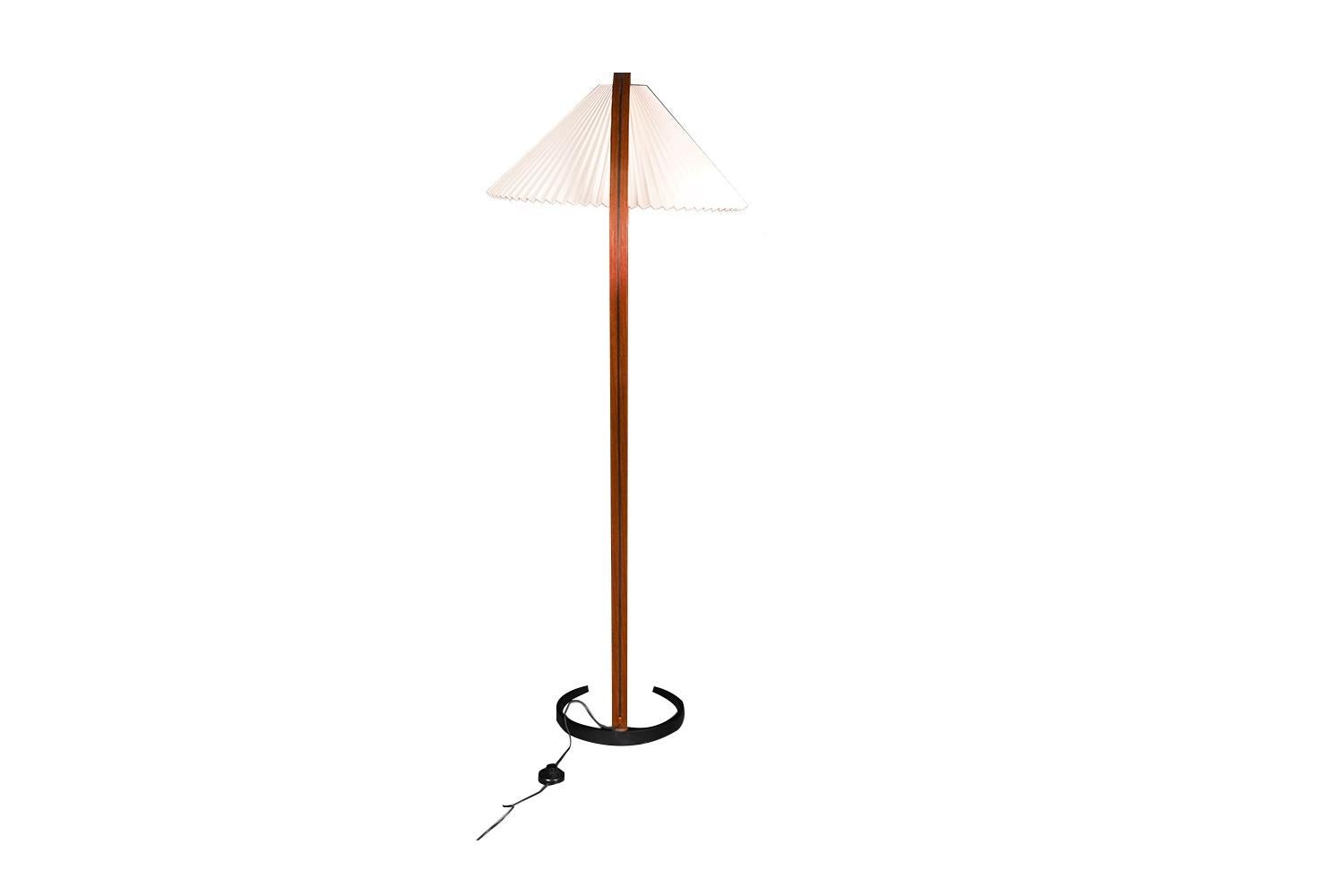 Vintage Original Denmark Floor Lamp Mads Caprani  In Good Condition For Sale In Baltimore, MD