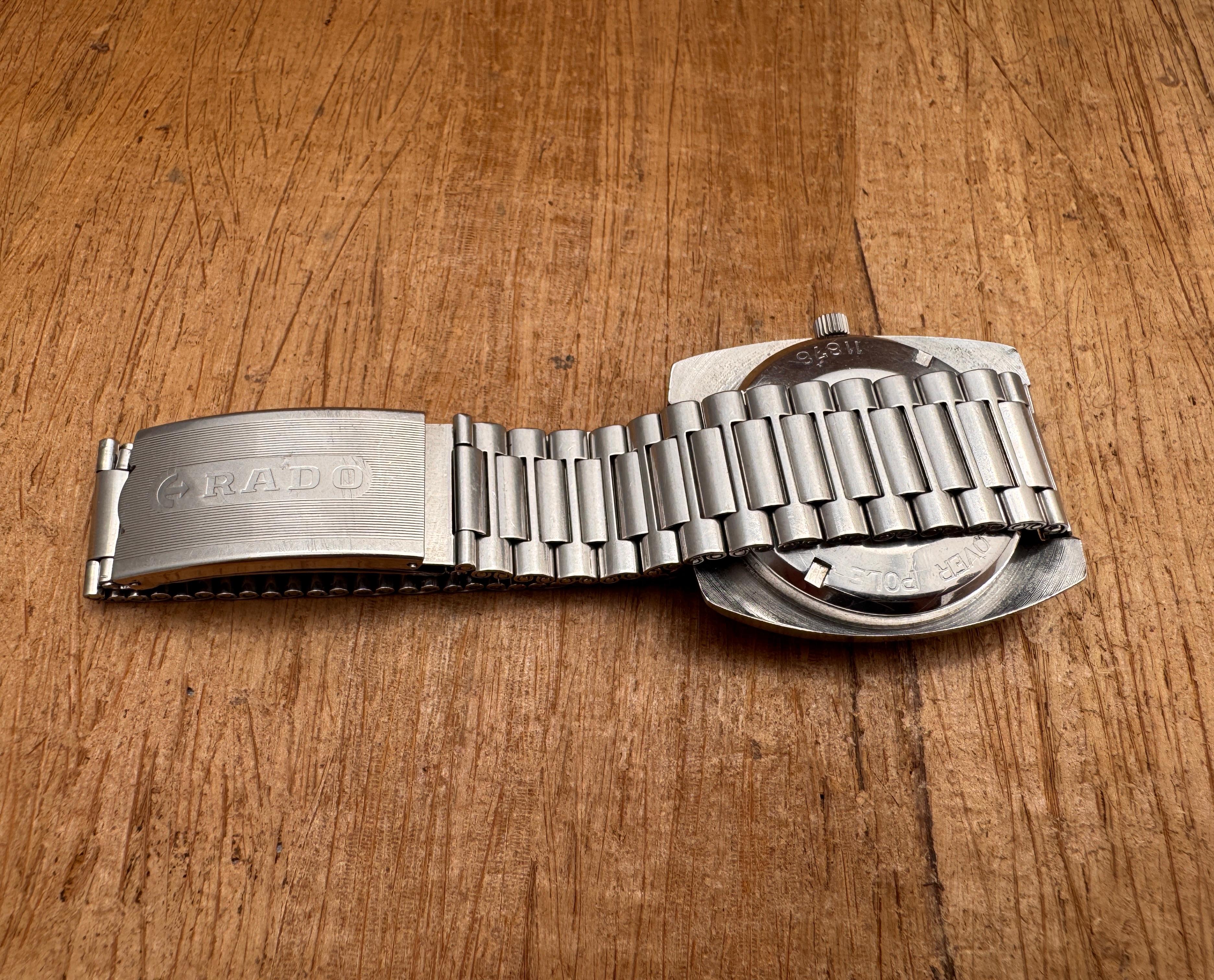 Vintage Original Rado Over-Pole Ref 11878 Day/Date Automatic Watch In Good Condition For Sale In Toronto, CA