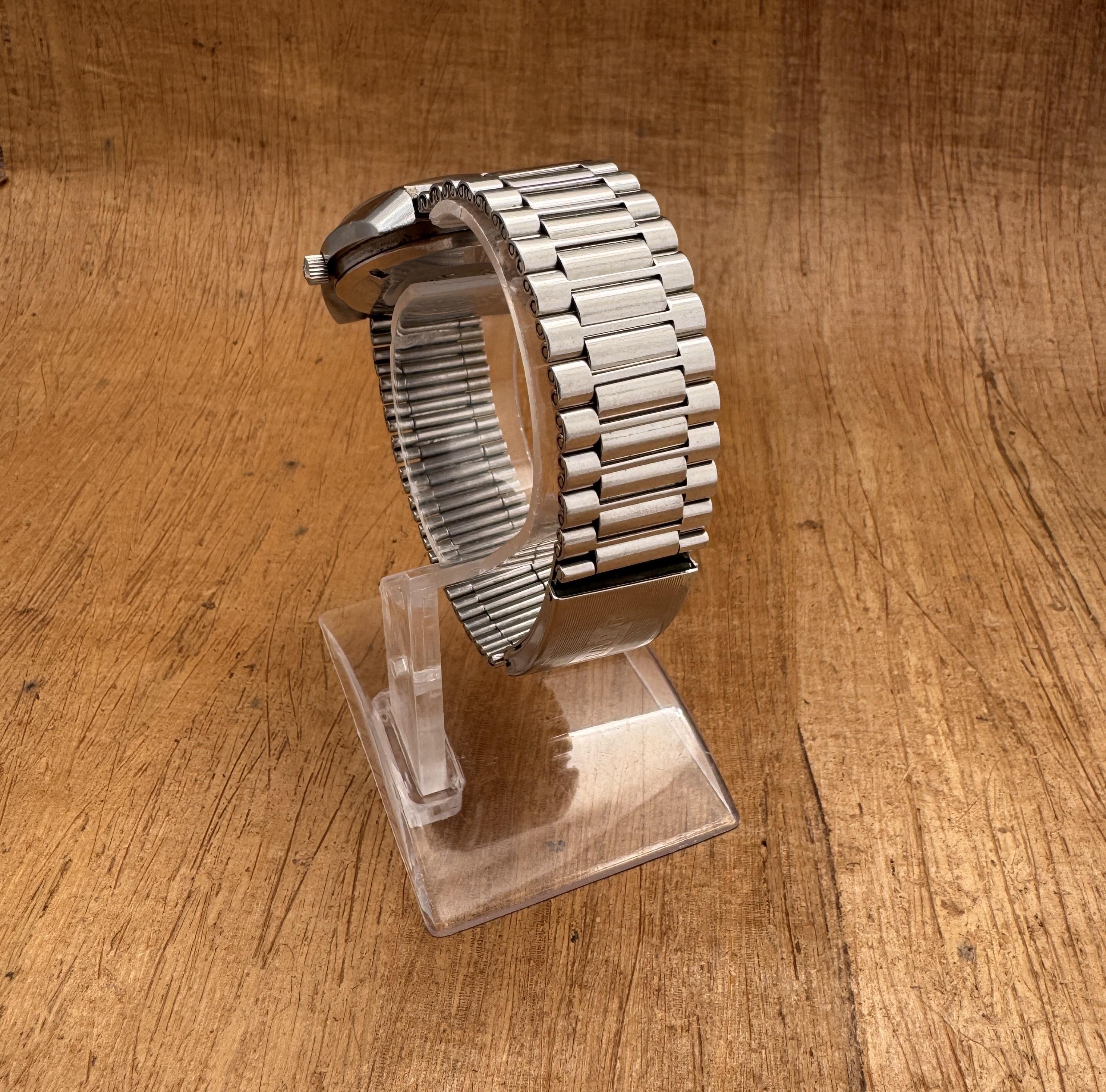 Vintage Original Rado Over-Pole Ref 11878 Day/Date Automatic Watch For Sale 2