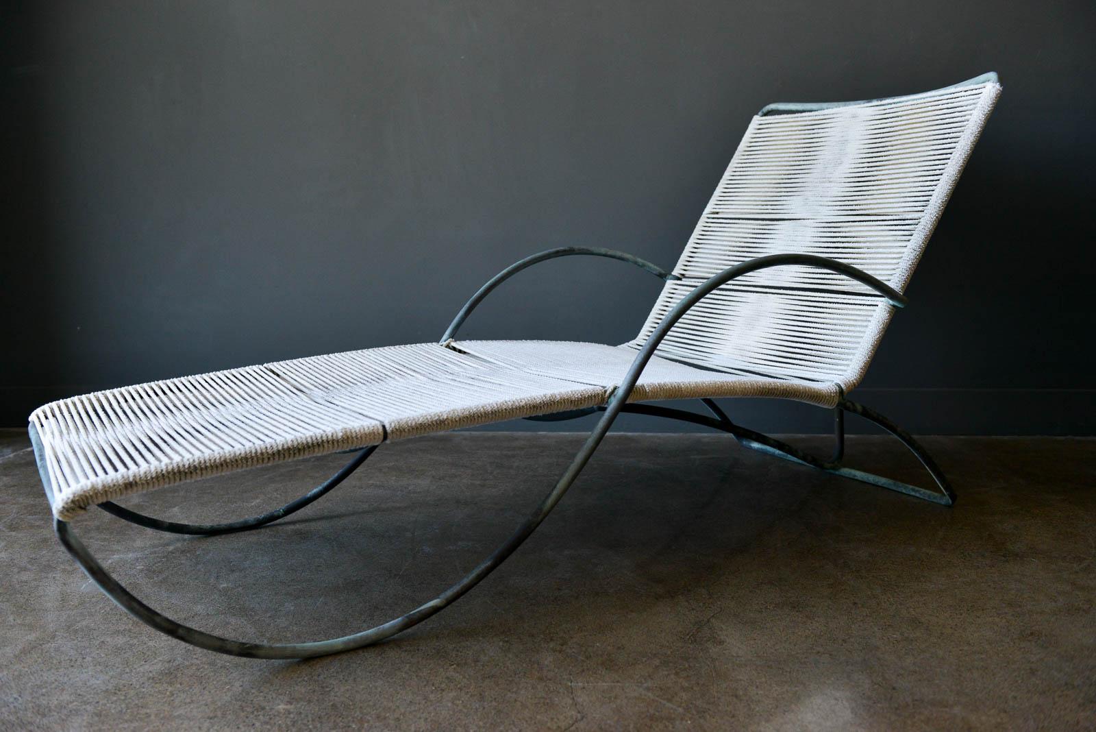 Vintage original Walter lamb S chaise lounge chair, Model C-4700 ca. 1955 chaise lounge with tubular copper/bronze frames with patina designed by Walter Lamb in the 1950s. The model C-4700 has an S-shaped frame that flows beautifully from the arms