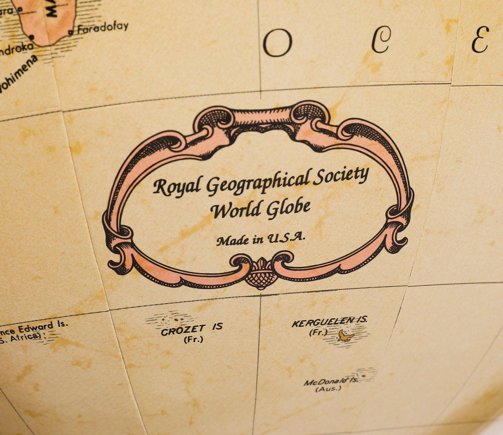 Globo da biblioteca terrestre d'epoca con montatura in ormolu e supporto del XX secolo in vendita 5