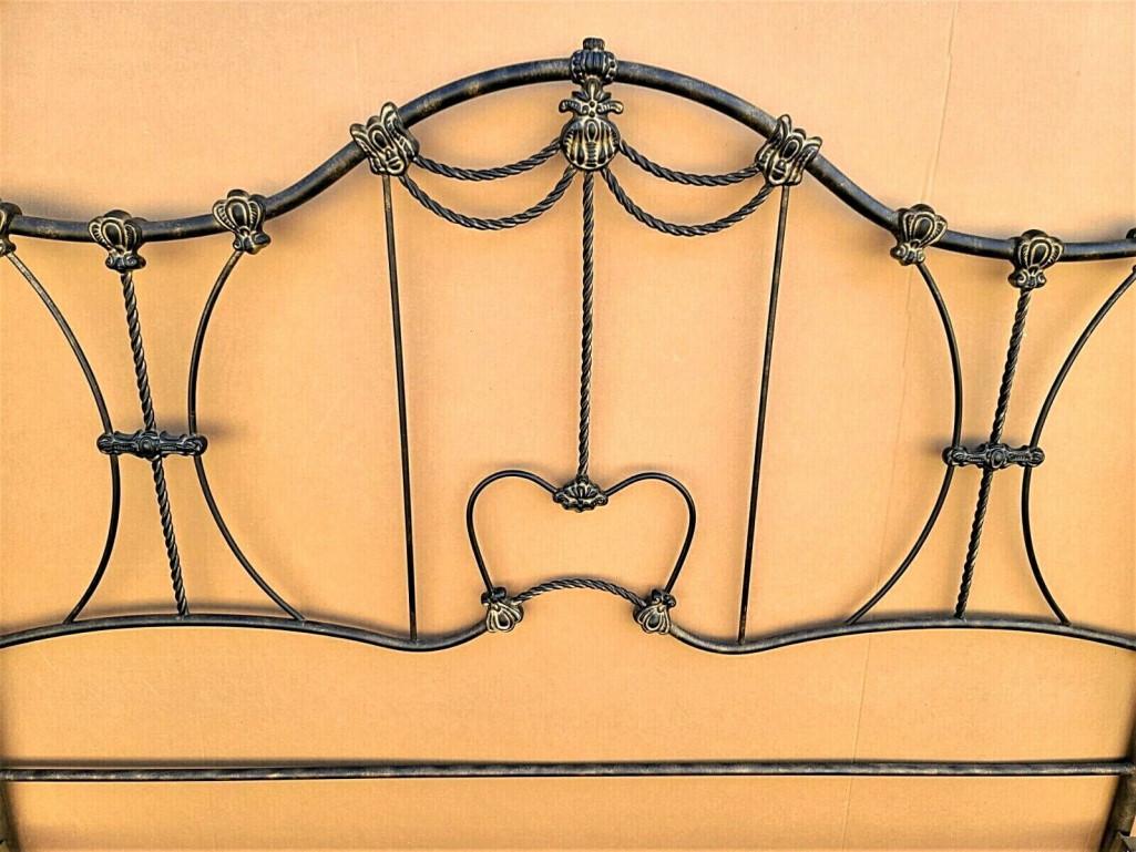 Vintage Ornate French King Bedframe Patinated Metal In Good Condition For Sale In Lake Worth, FL
