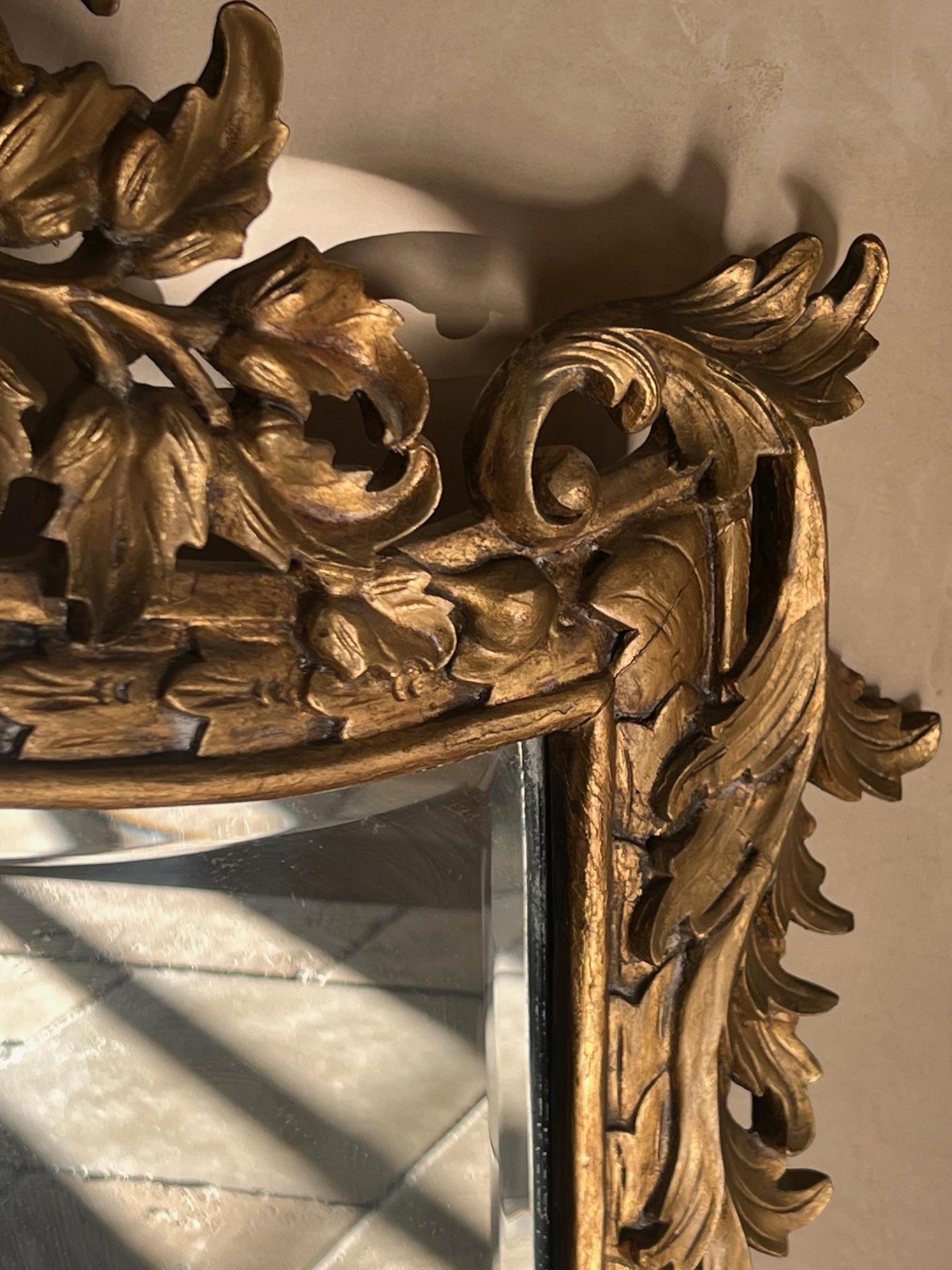 Specchio smussato ornato in stile francese vintage in vendita 3