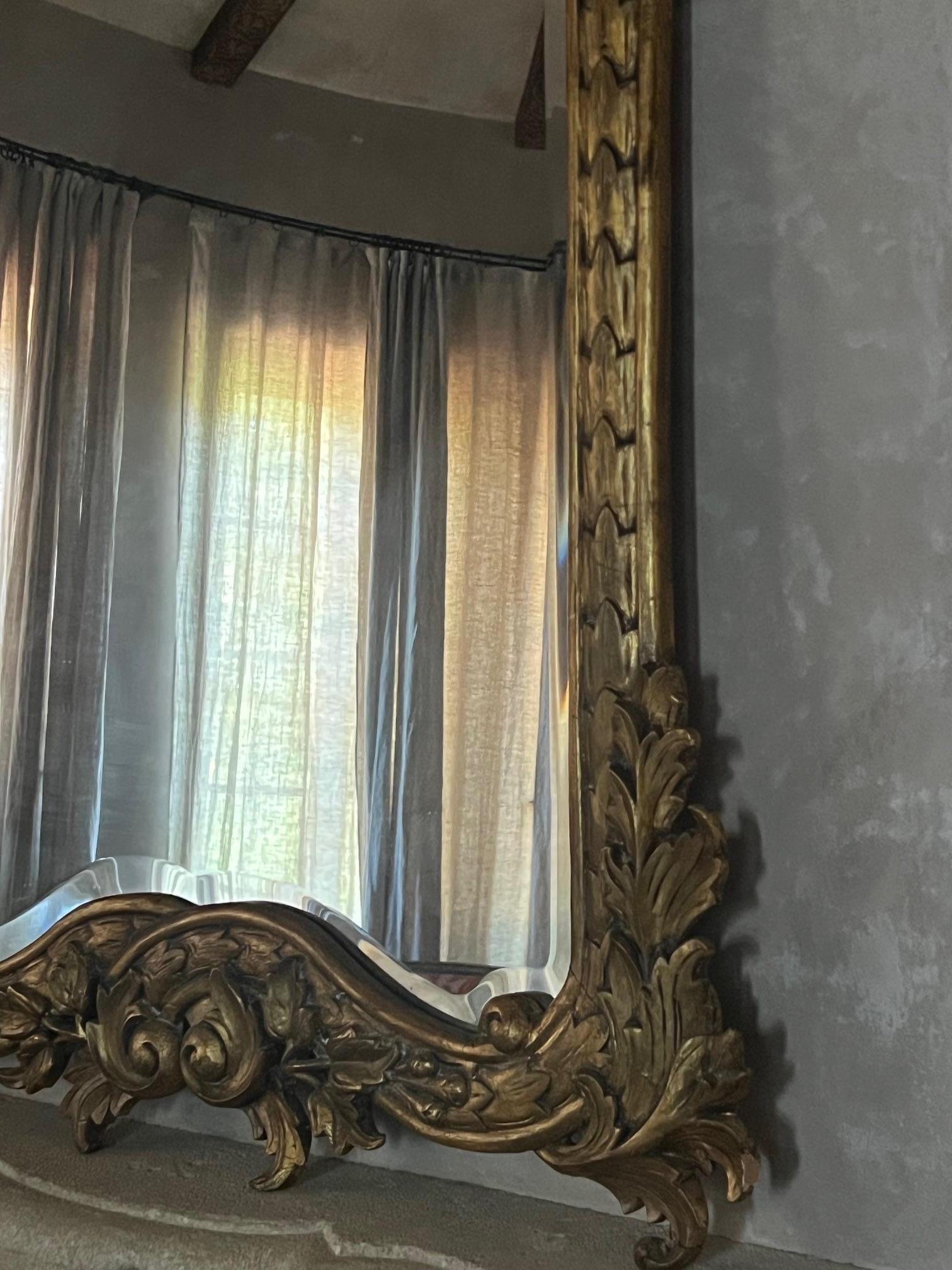 Specchio smussato ornato in stile francese vintage in vendita 7