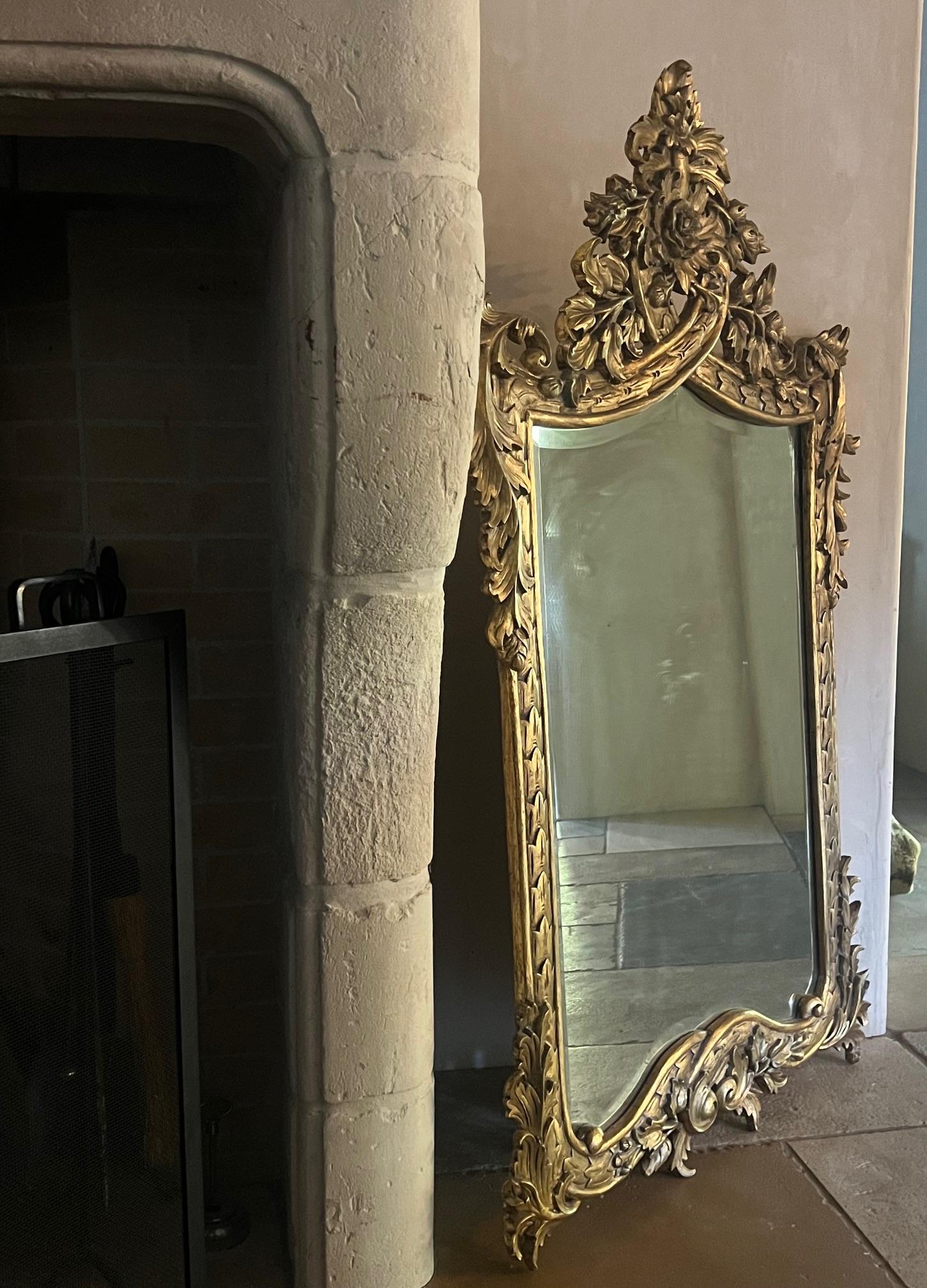 Stile provenzale Specchio smussato ornato in stile francese vintage in vendita