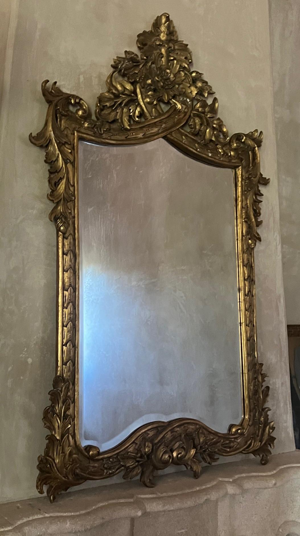 Americano Specchio smussato ornato in stile francese vintage in vendita