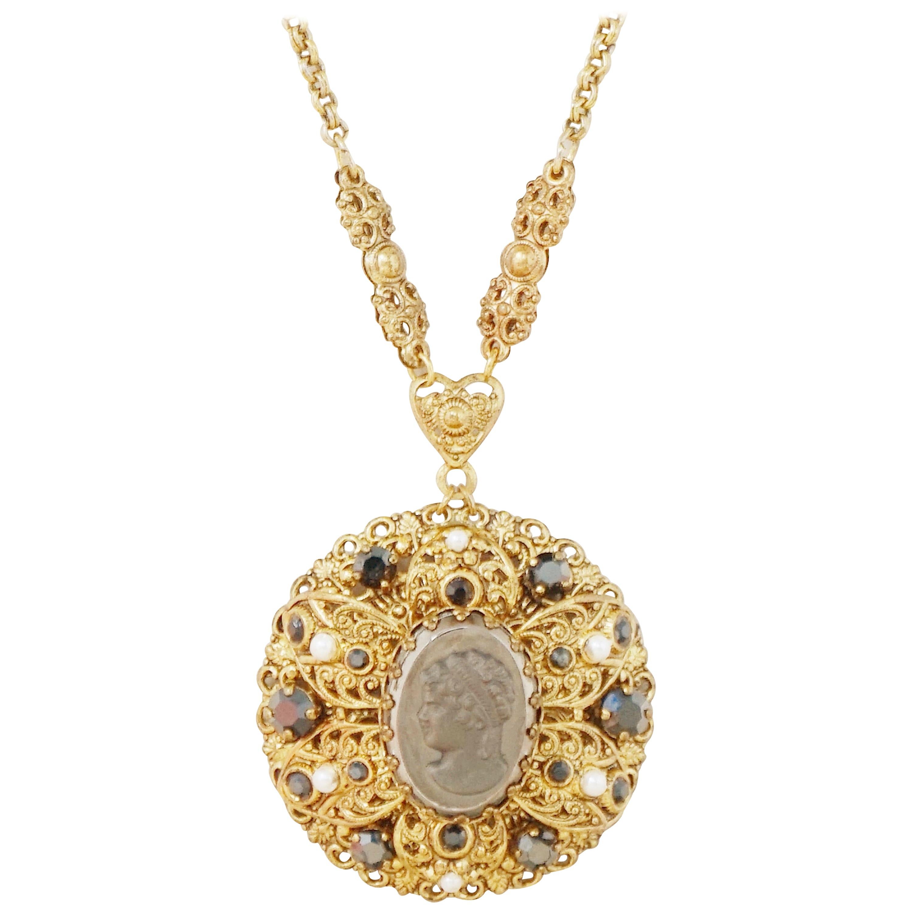 Marguerite Cameo Necklace
