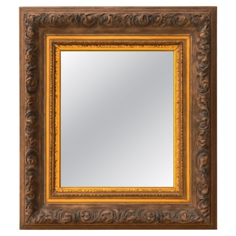 Vintage-Spiegel mit verziertem Rahmen aus Gold und Holz im Angebot bei 1stDibs Deutschland