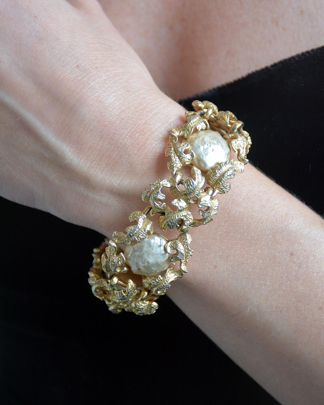 Retro Vintage Ornate Gold Floral Bracelet with Baroque Pearls, in style of Buccellati For Sale