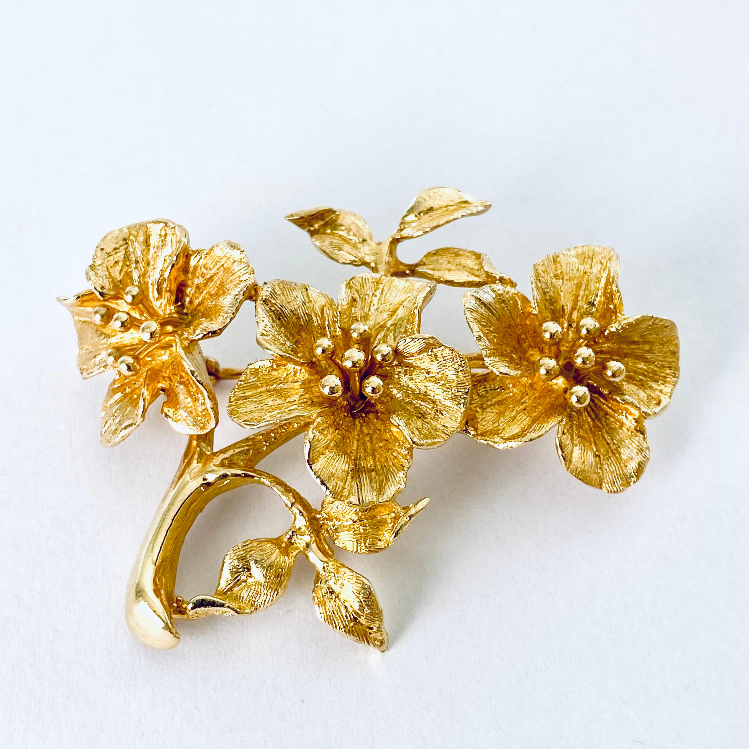 Vintage Ornate Triple Floral Design Yellow Gold  Brooch Measuring Two inches For Sale 2