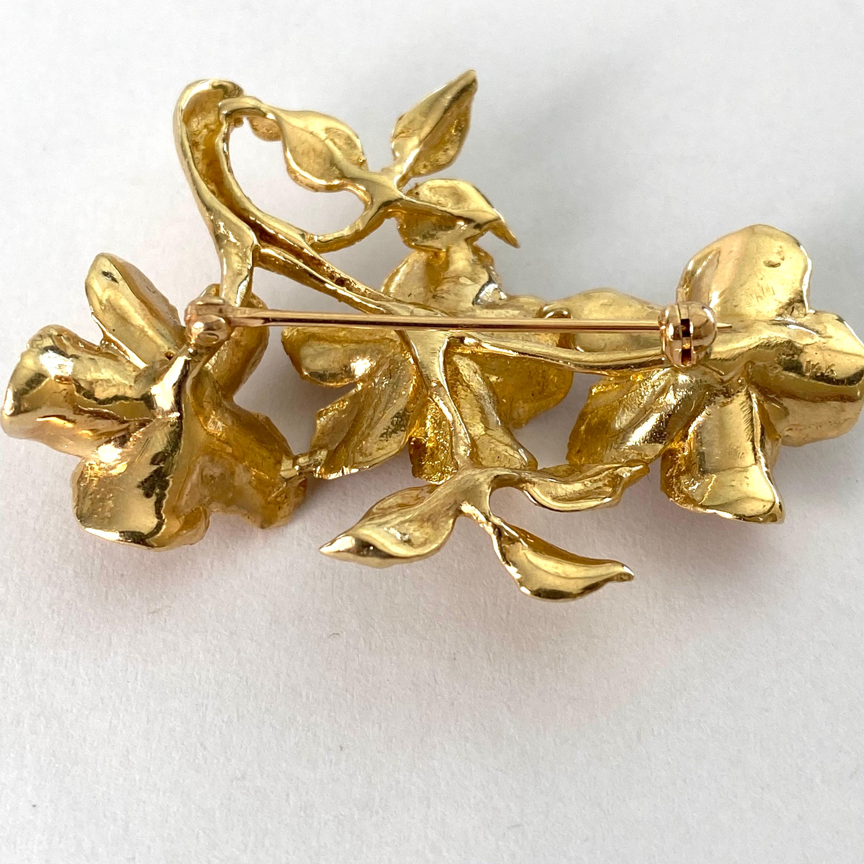 Vintage Ornate Triple Floral Design Yellow Gold  Brooch Measuring Two inches For Sale 3