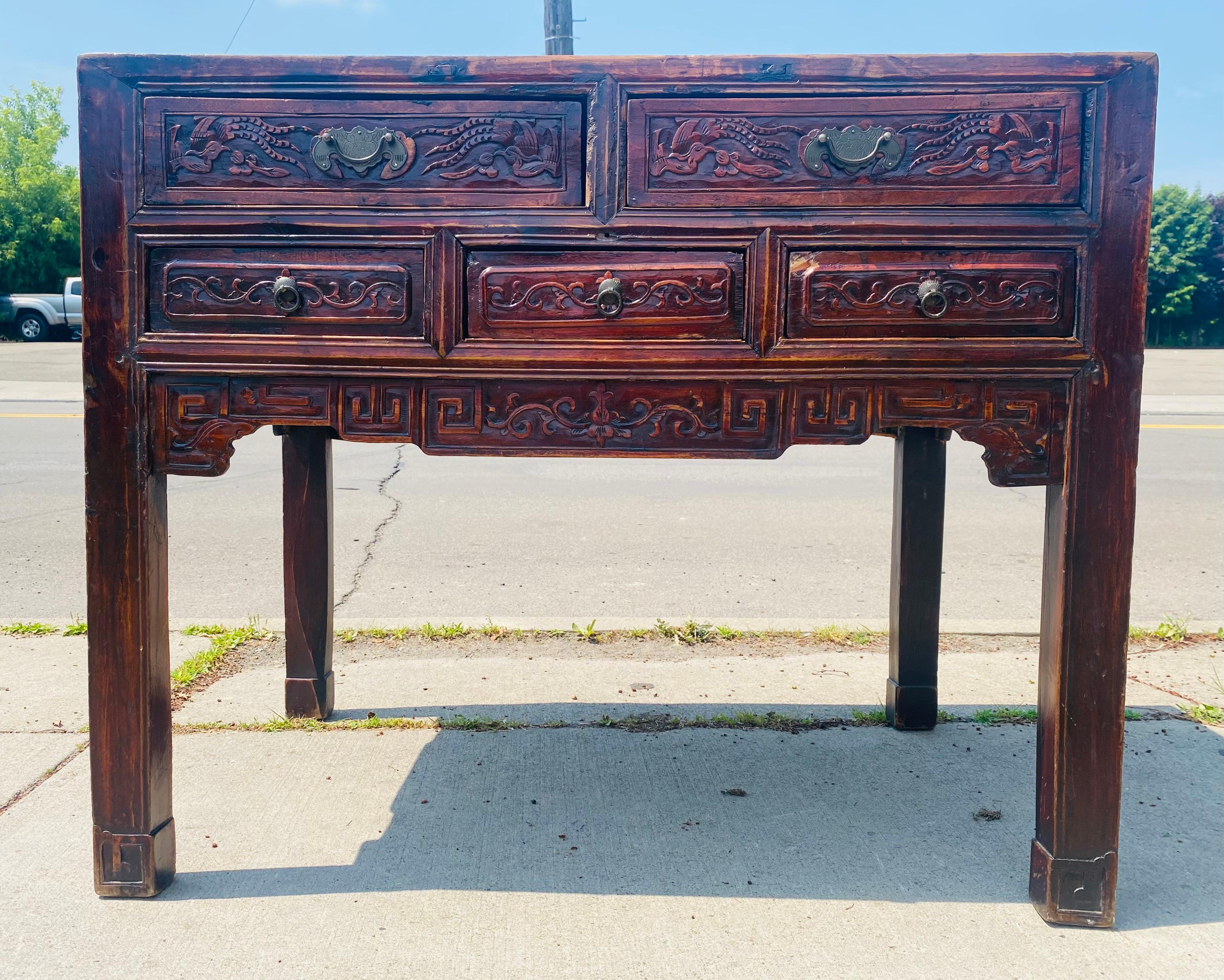 Vintage ornamentado  mesa auxiliar orientalista tallada a mano / mesa Alter en venta 4