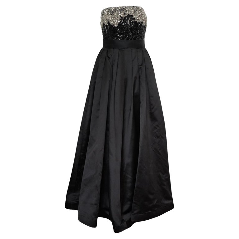 Vintage OSCAR DE LA RENTA Black Silk and Swarovski Maxi Evening Dress Gown Size 8 For Sale at 1stDibs Vintage OSCAR DE LA RENTA Black Silk and Swarovski Maxi Evening Dress Gown Size 8 For Sale at 1stDibs