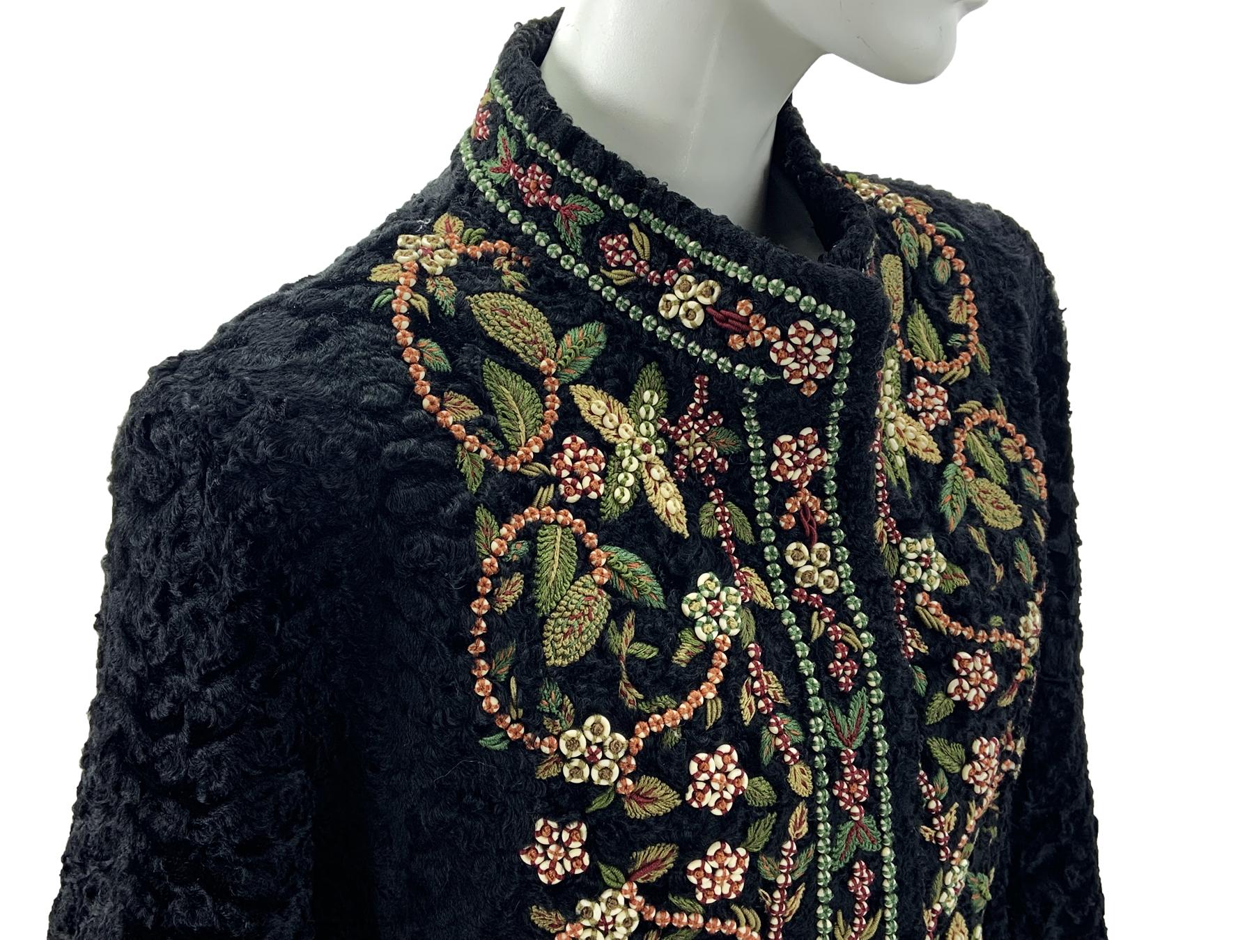 Vintage Oscar de la Renta Couture FW 2002 Broadtail Lamb Beaded Embroidered Coat For Sale 6