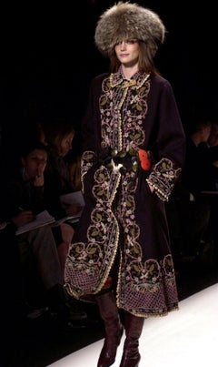 Vintage Oscar de la Renta Couture FW 2002 Broadtail Lamb Beaded Embroidered Coat