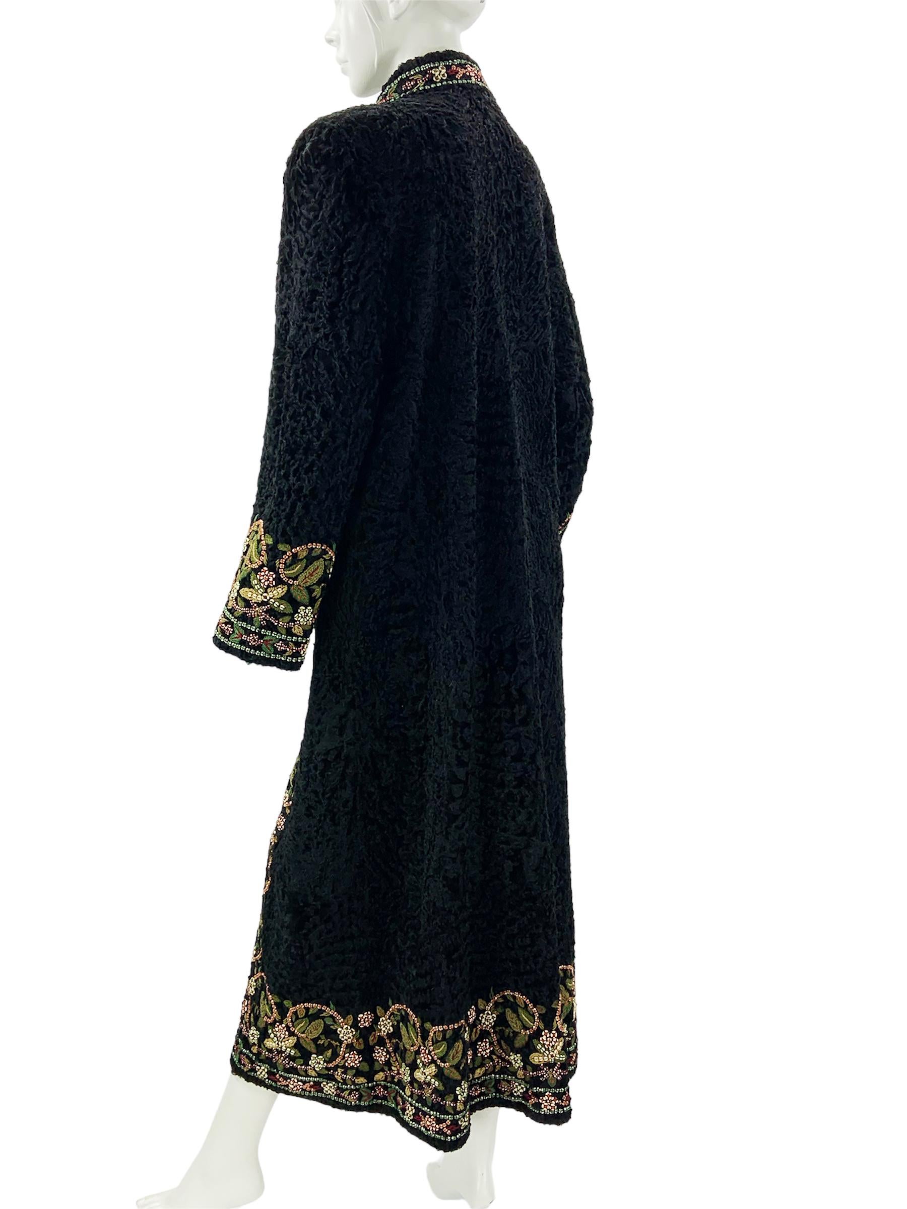 Vintage Oscar de la Renta Couture FW 2002 Broadtail Lamb Beaded Embroidered Coat For Sale 1