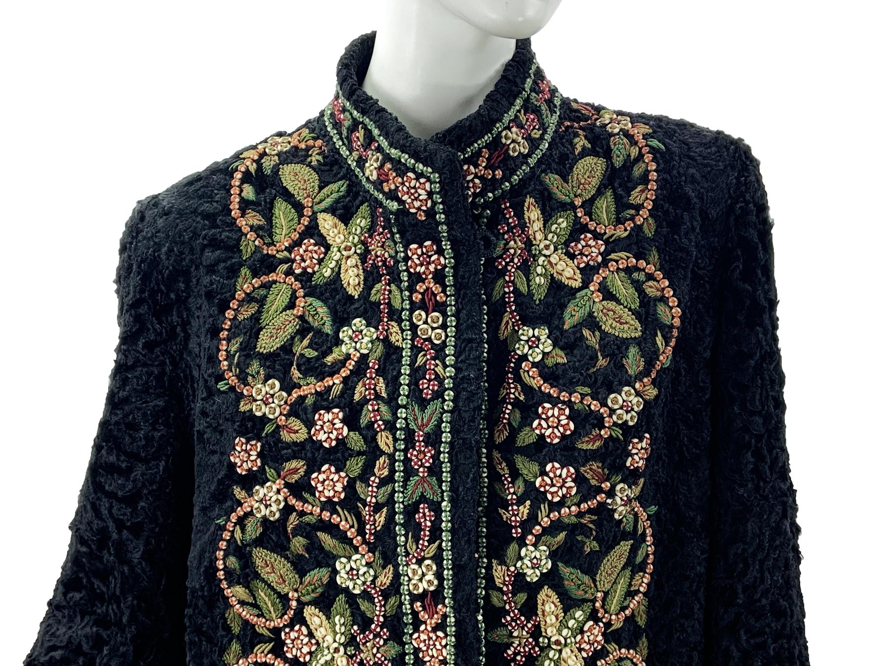 Vintage Oscar de la Renta Couture FW 2002 Broadtail Lamb Beaded Embroidered Coat For Sale 4