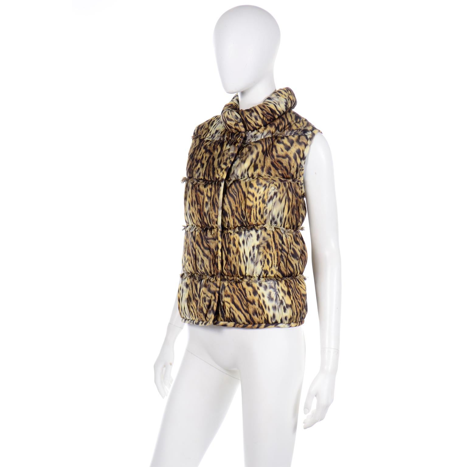 Vintage Oscar de la Renta Fall 2009 Leopard Animal Print Zip Front Vest In Good Condition In Portland, OR