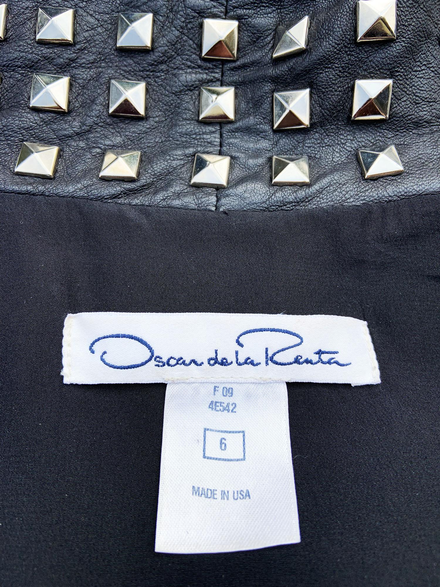 Vintage Oscar De La Renta FW 2009 Chaqueta de piel negra bordada con tachuelas US  6 en venta 4