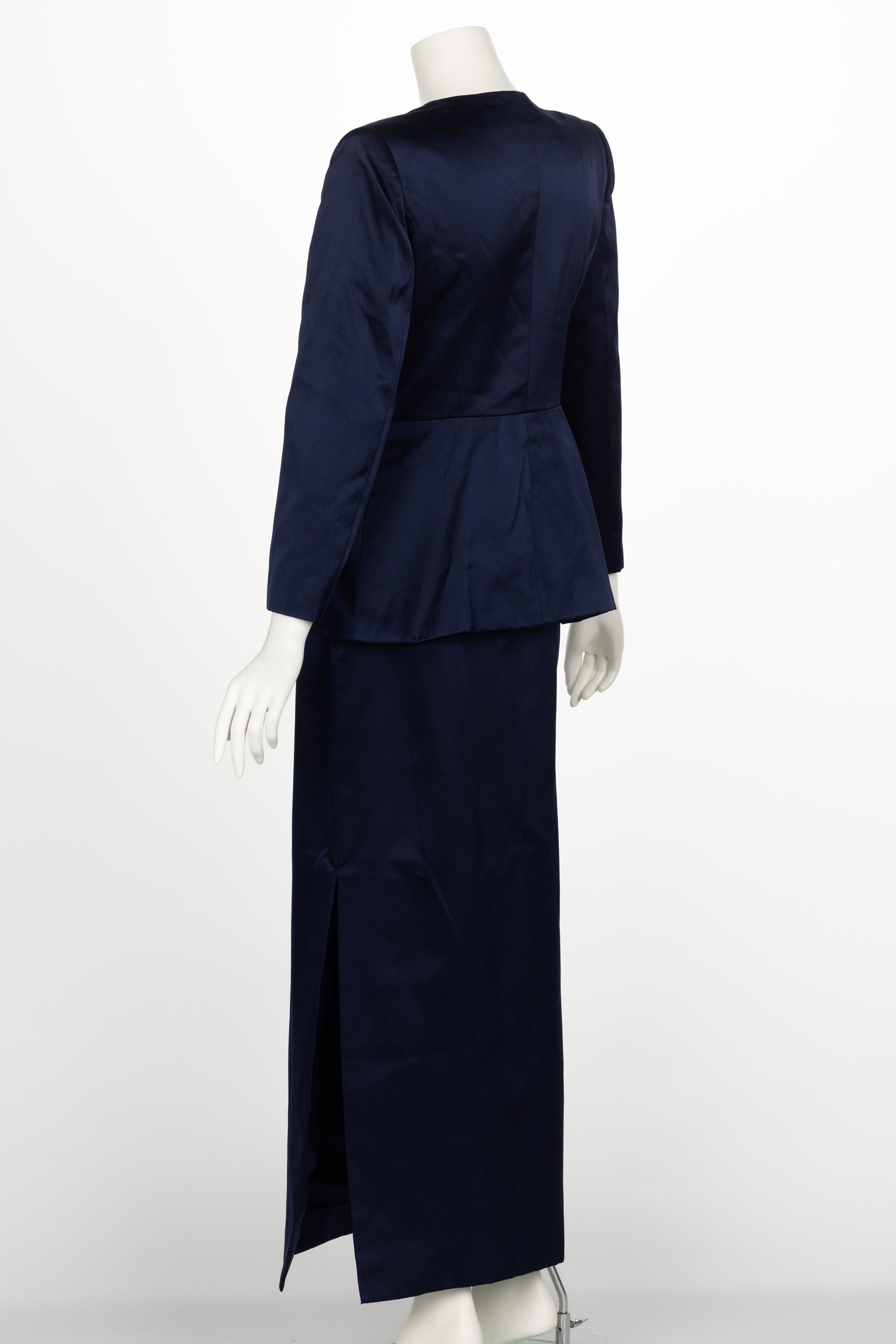 Oscar de la Renta Vintage Marineblauer Satin-Anzug mit Goldverzierung aus Satin H/W 1992 für Damen oder Herren im Angebot