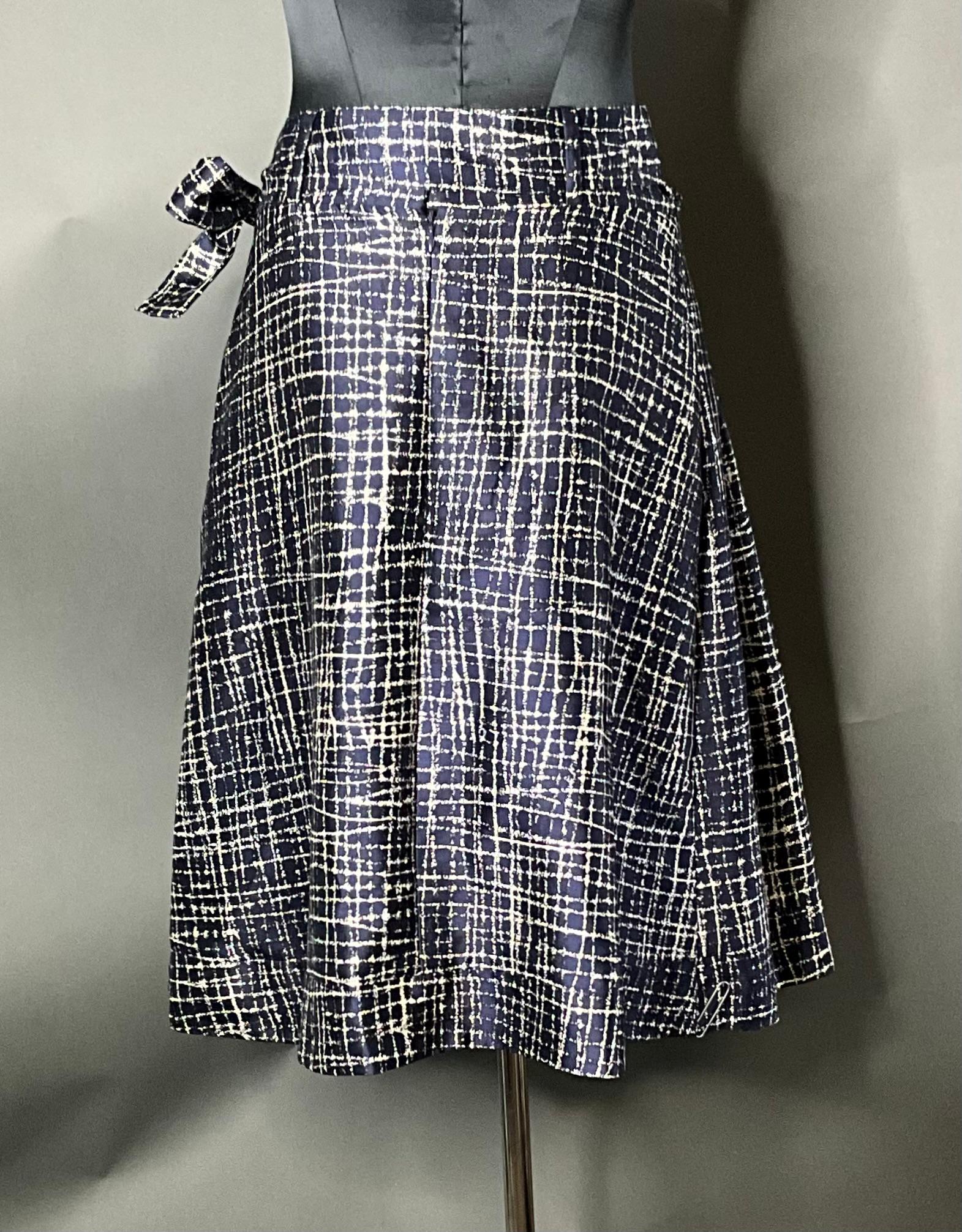 Vintage Oscar de la Renta Silk Belted Skirt For Sale 2