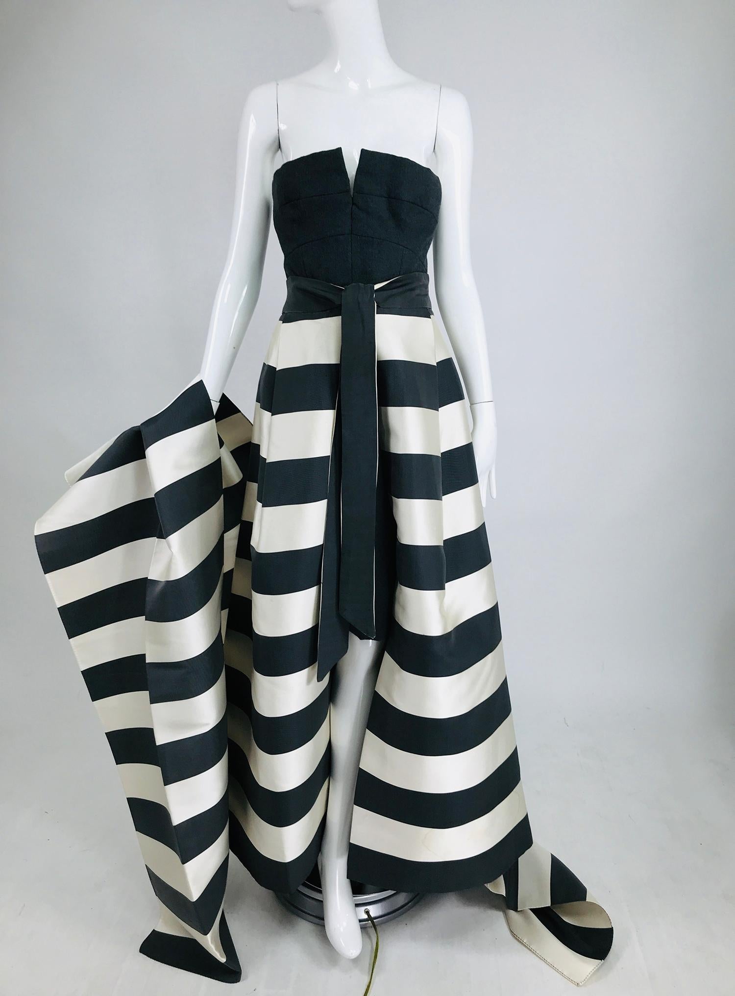Vintage Oscar de la Renta black and white silk diagonal stripe, open front evening skirt, matching shawl and strapless dress. This amazing set is from the early 1990s. The skirt has a wide band waist with self ties at the front, there is an interior