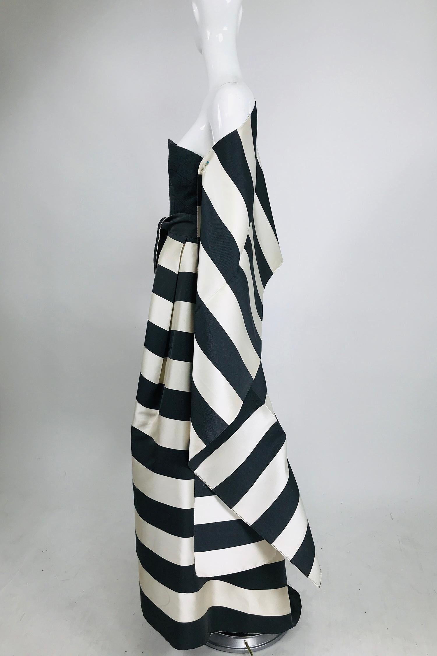 Vintage Oscar de la Renta Silk Stripe Open Front Skirt Shawl and Dress In Good Condition In West Palm Beach, FL